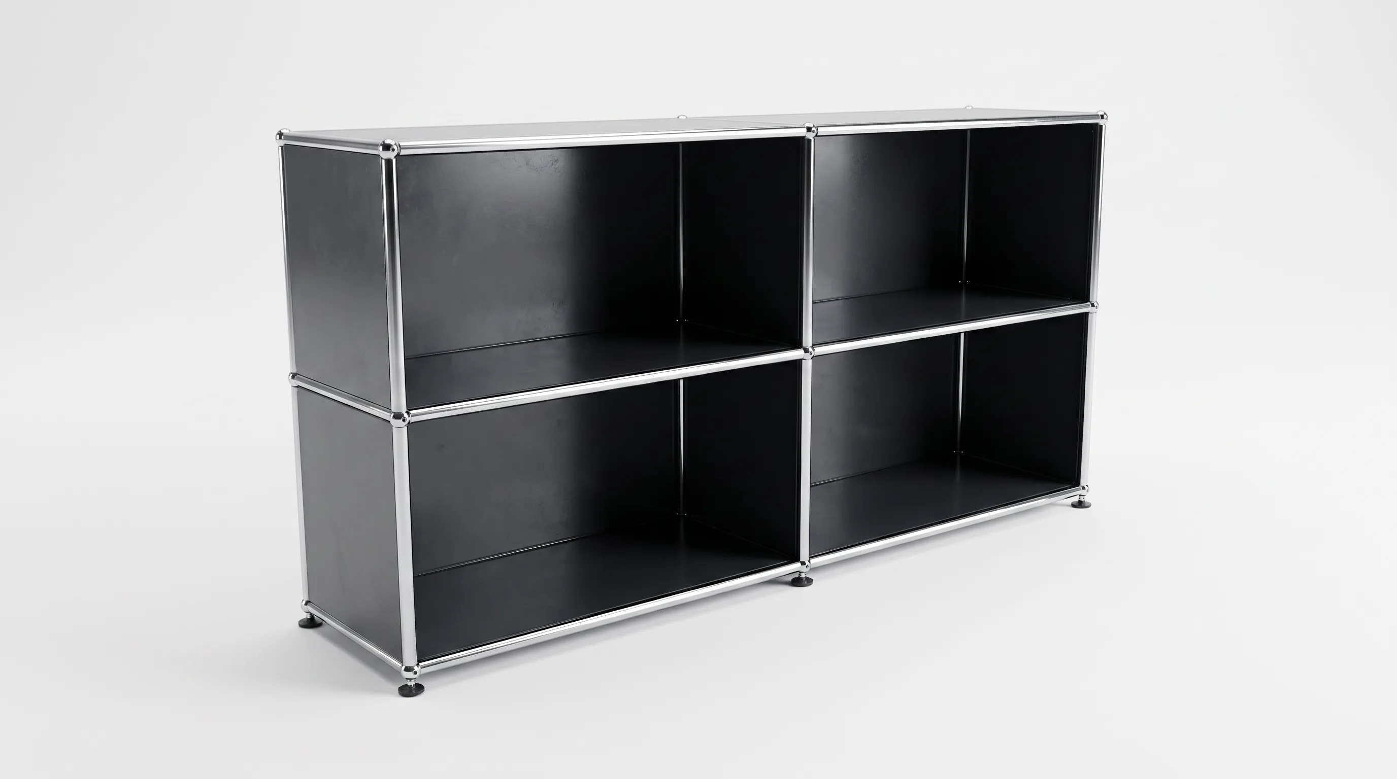 Individuell konfiguriertes USM Haller Möbel in Buntmetall, ca. 41 kg – fotorealistische Vorschau